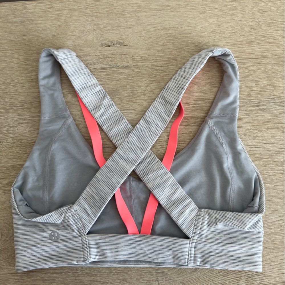 Lululemon bra - Picture 2 of 3